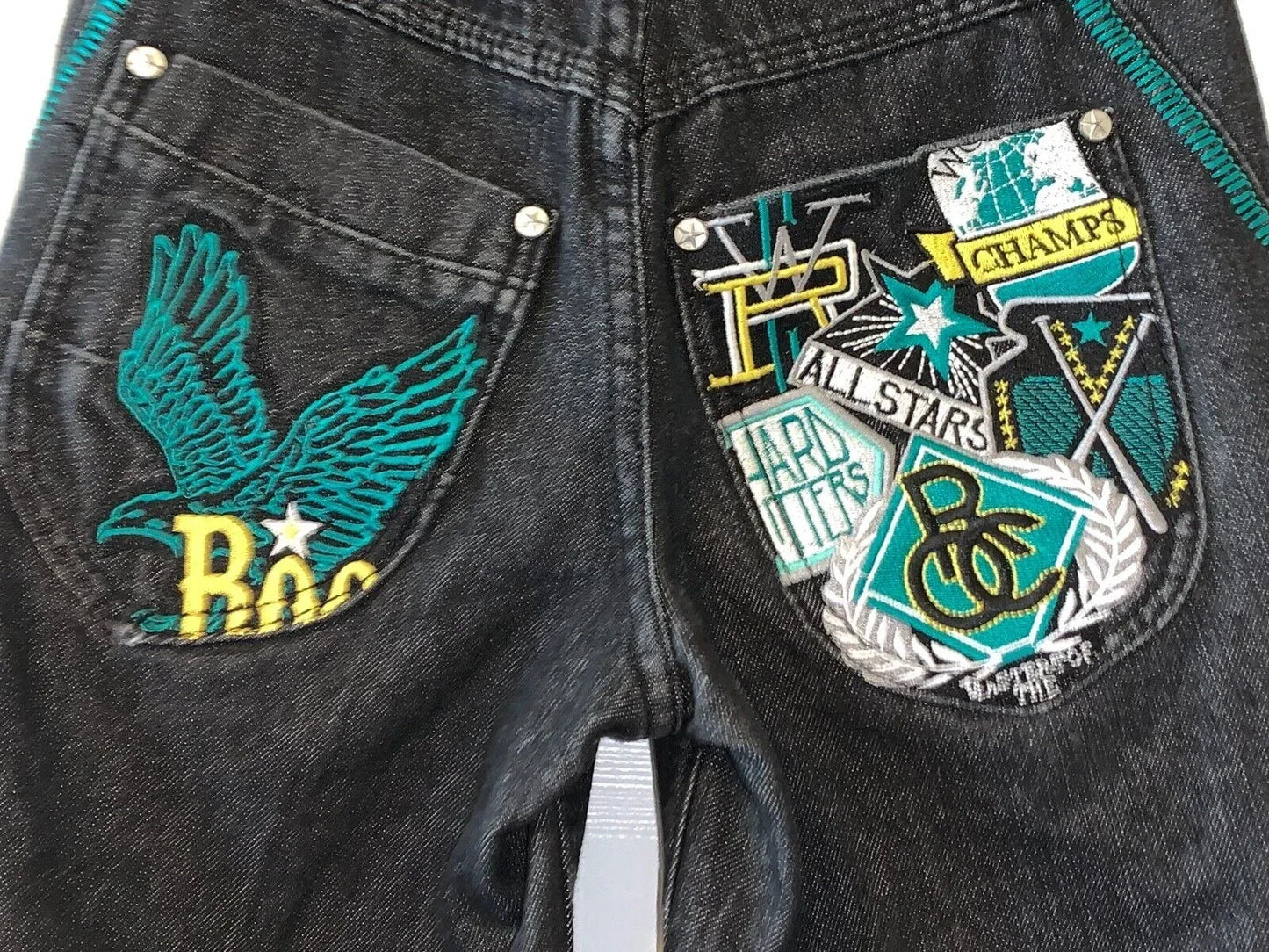 2000s Embroided Jorts