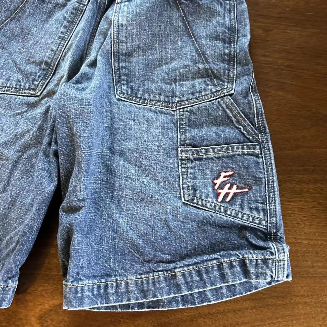graffiti print retro street Jorts